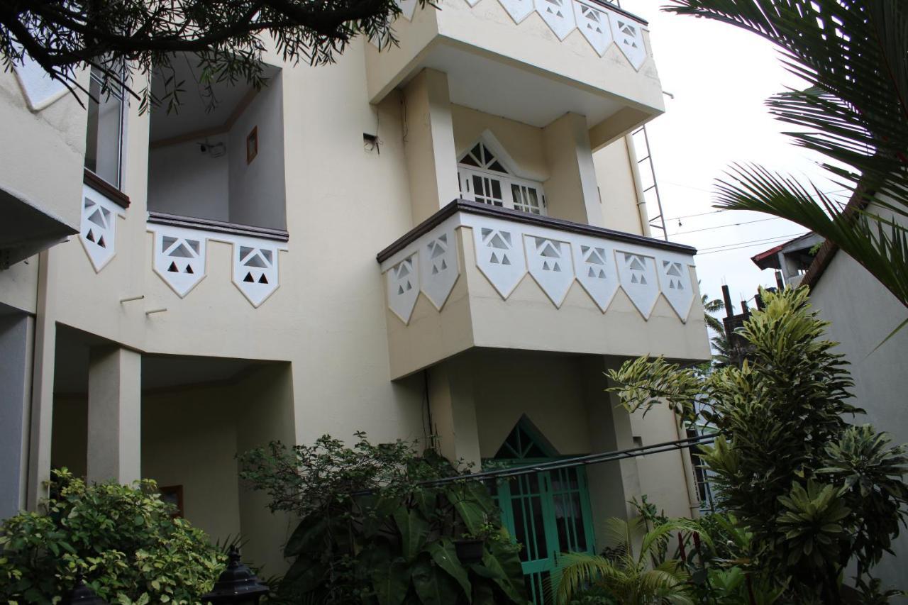 Blue Eyes Inn Unawatuna Dış mekan fotoğraf