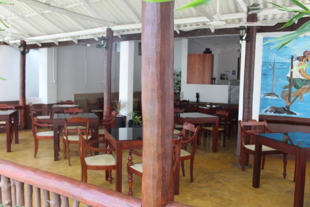 Blue Eyes Inn Unawatuna Dış mekan fotoğraf