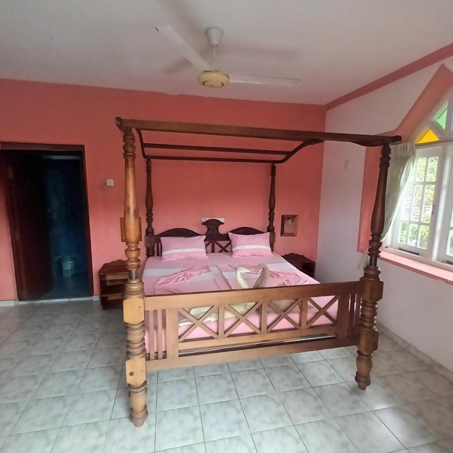 Blue Eyes Inn Unawatuna Dış mekan fotoğraf