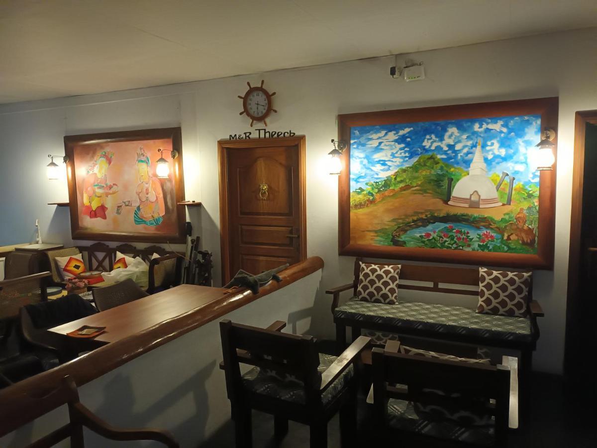 Blue Eyes Inn Unawatuna Dış mekan fotoğraf